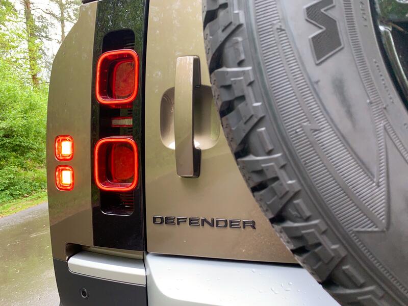 Легенда 2.0: тест Land Rover Defender