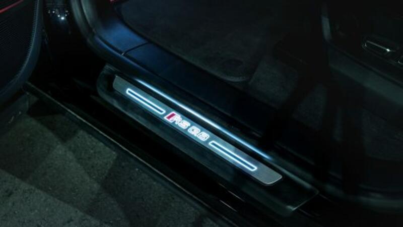 Тюнинг-ателье Manhart выпустило 818-сильную версию купе-кроссовера Audi RS Q8