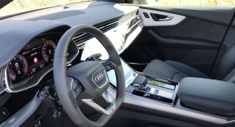 Экспресс-тест Audi Q8: Прости X6, твое время прошло